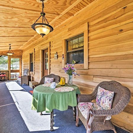 Honey House Cabin - A Quiet Countryside Retreat! Nappanee Dış mekan fotoğraf