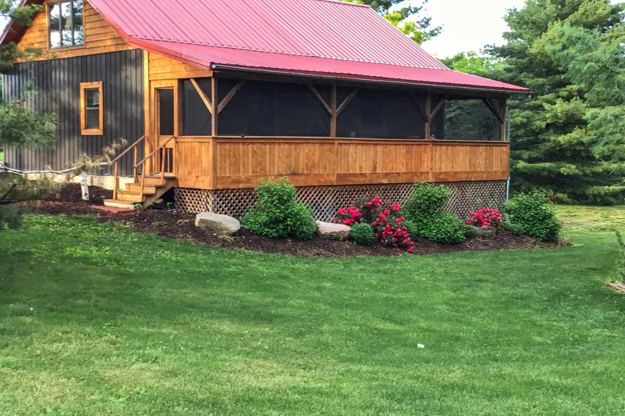 Honey House Cabin - A Quiet Countryside Retreat! Nappanee Dış mekan fotoğraf