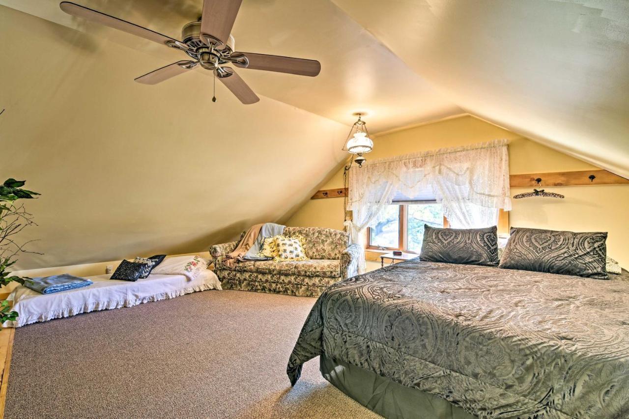Honey House Cabin - A Quiet Countryside Retreat! Nappanee Dış mekan fotoğraf