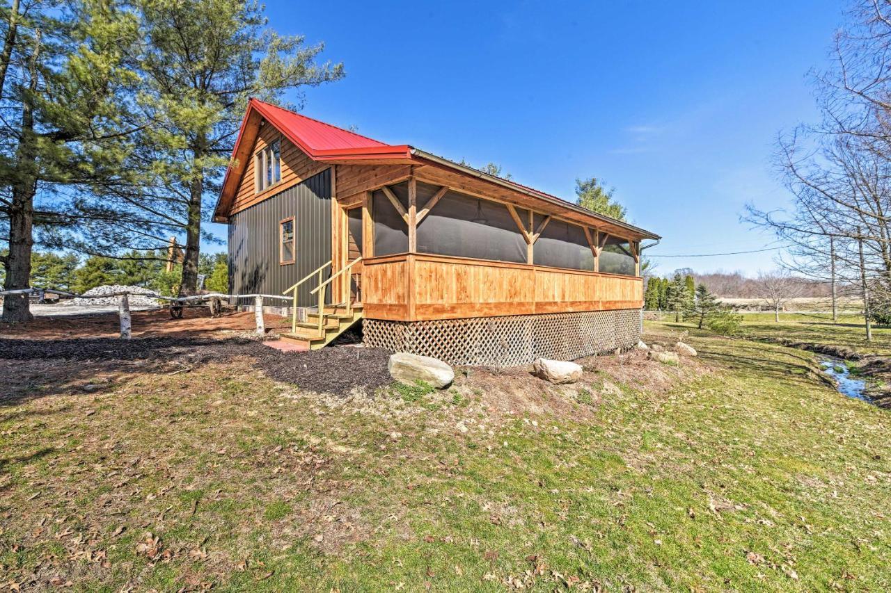 Honey House Cabin - A Quiet Countryside Retreat! Nappanee Dış mekan fotoğraf
