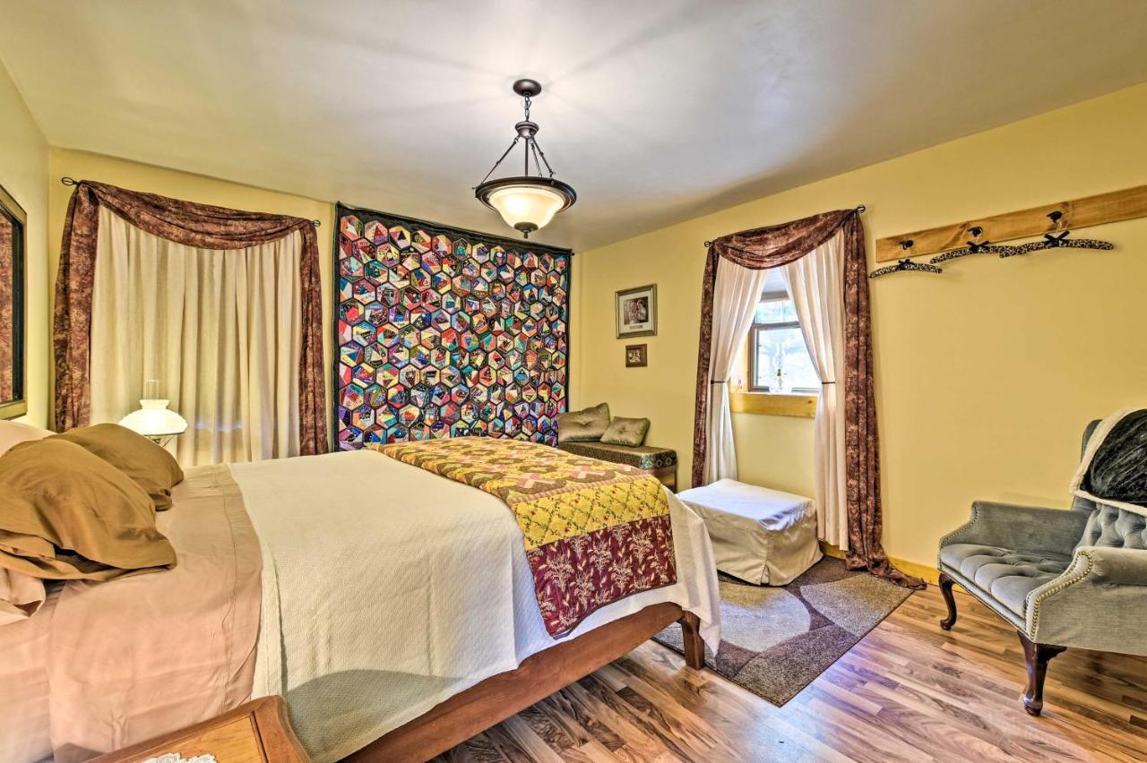 Honey House Cabin - A Quiet Countryside Retreat! Nappanee Dış mekan fotoğraf